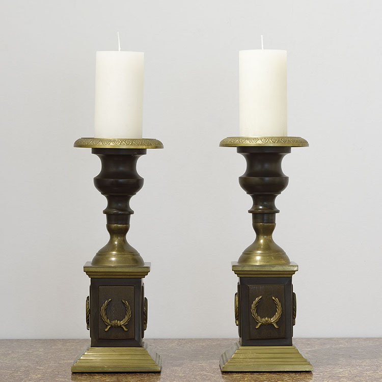 Twee bronzen coups Napoleon.